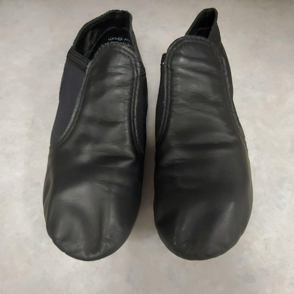 Capezio jazz shoes. Girls size 1.5M